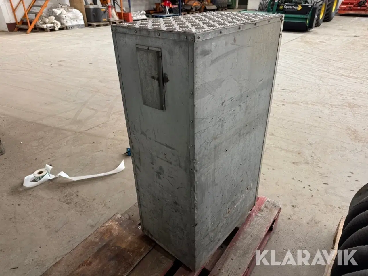 Billede 3 - Redskabsskab D60cm B39cm H110cm