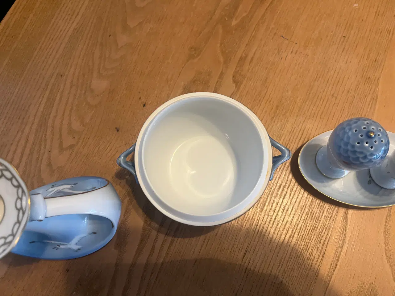 Billede 4 - Vase, Sukkerskål, lysestage, salt og pebersæt 