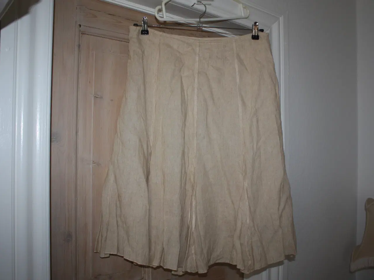 Billede 1 - PIRO nederdel str. XL hør