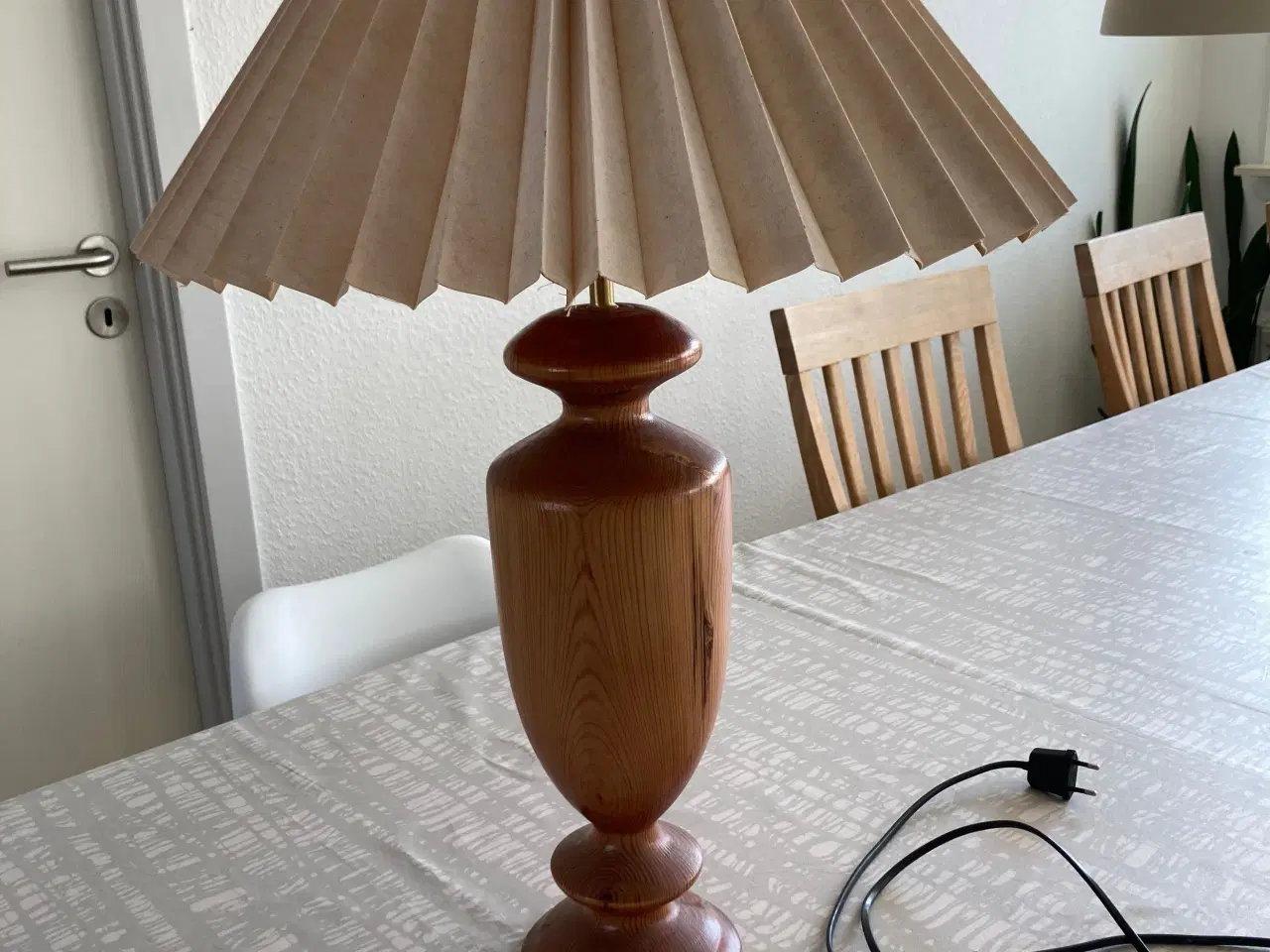 Billede 1 - Bordlampe  70 cm høj
