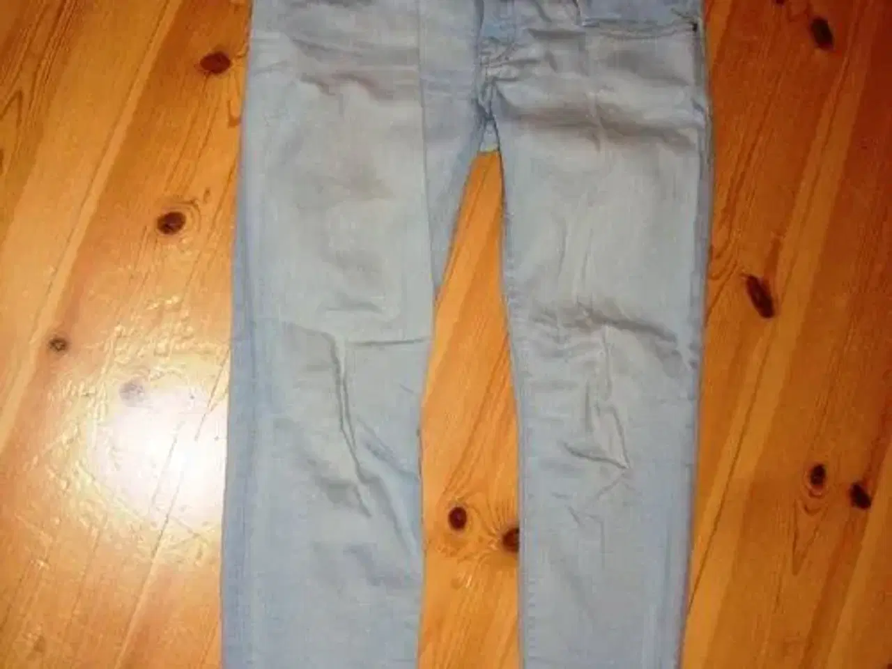 Billede 4 - Lyse Diesel jeans sælges