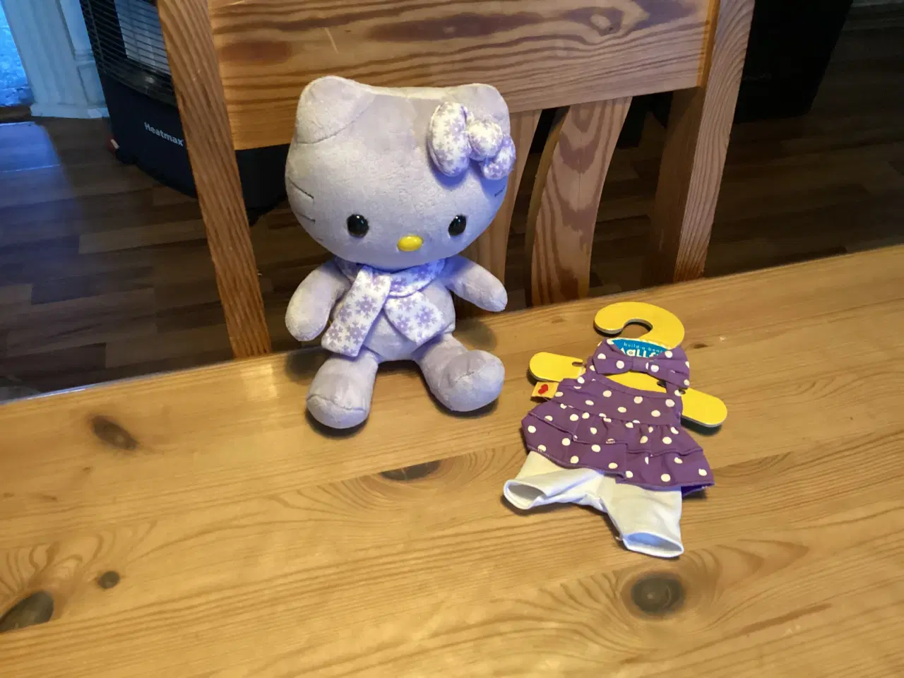 Billede 8 - Hello Kitty Build a Bear / Tøj