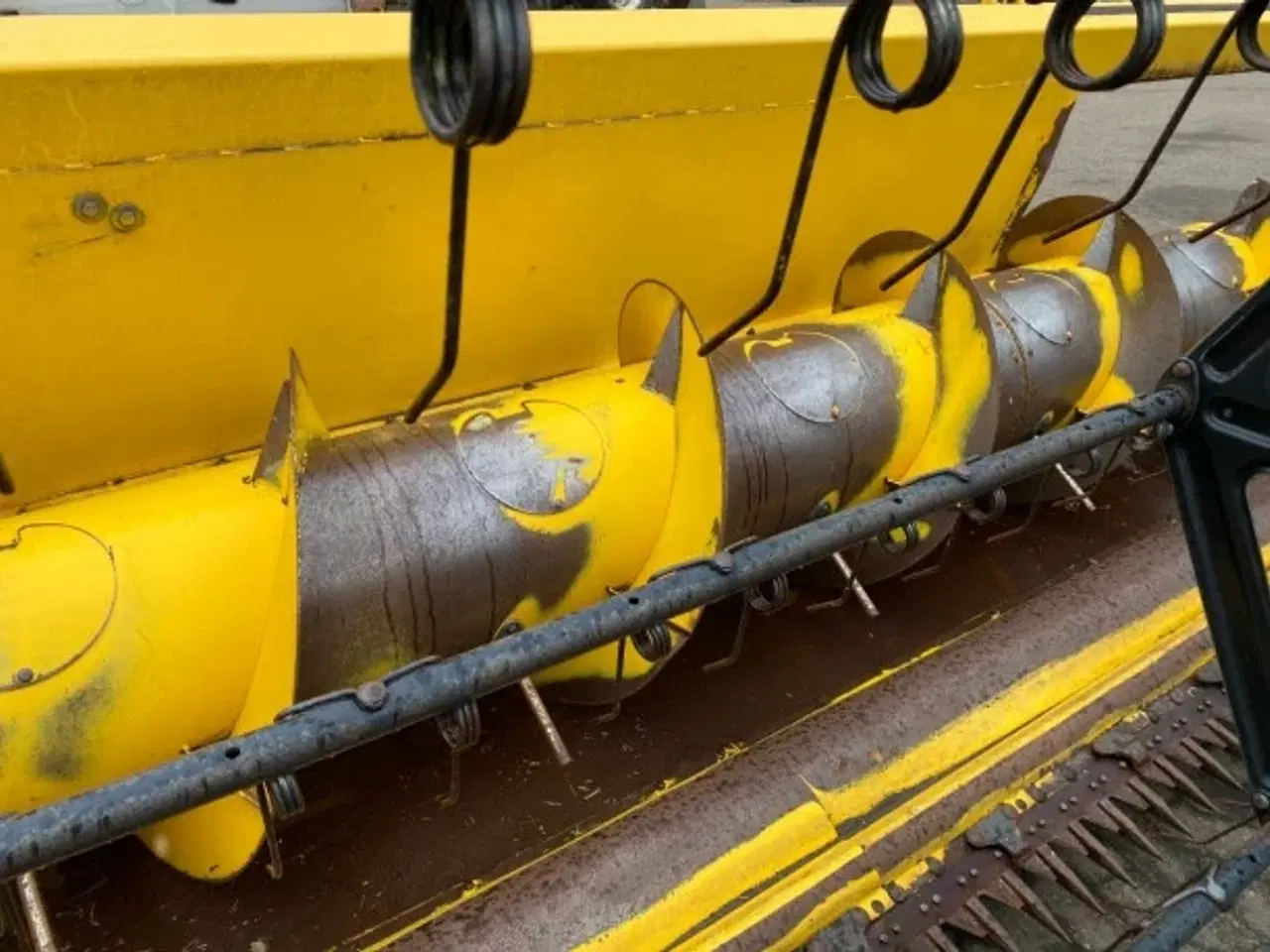 Billede 3 - New Holland 24" skærebord