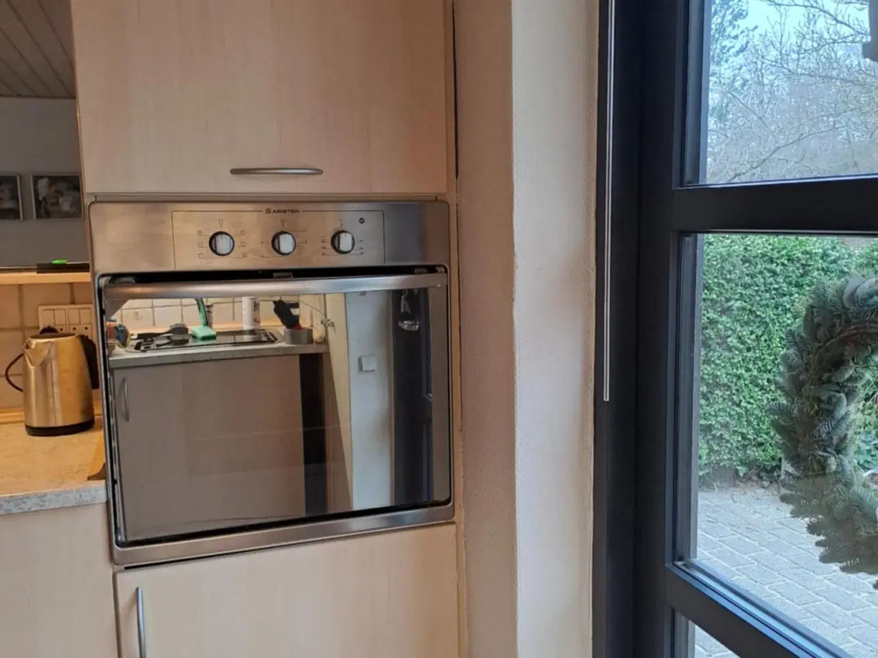 Billede 2 - Indbygningsovn ARISTON
