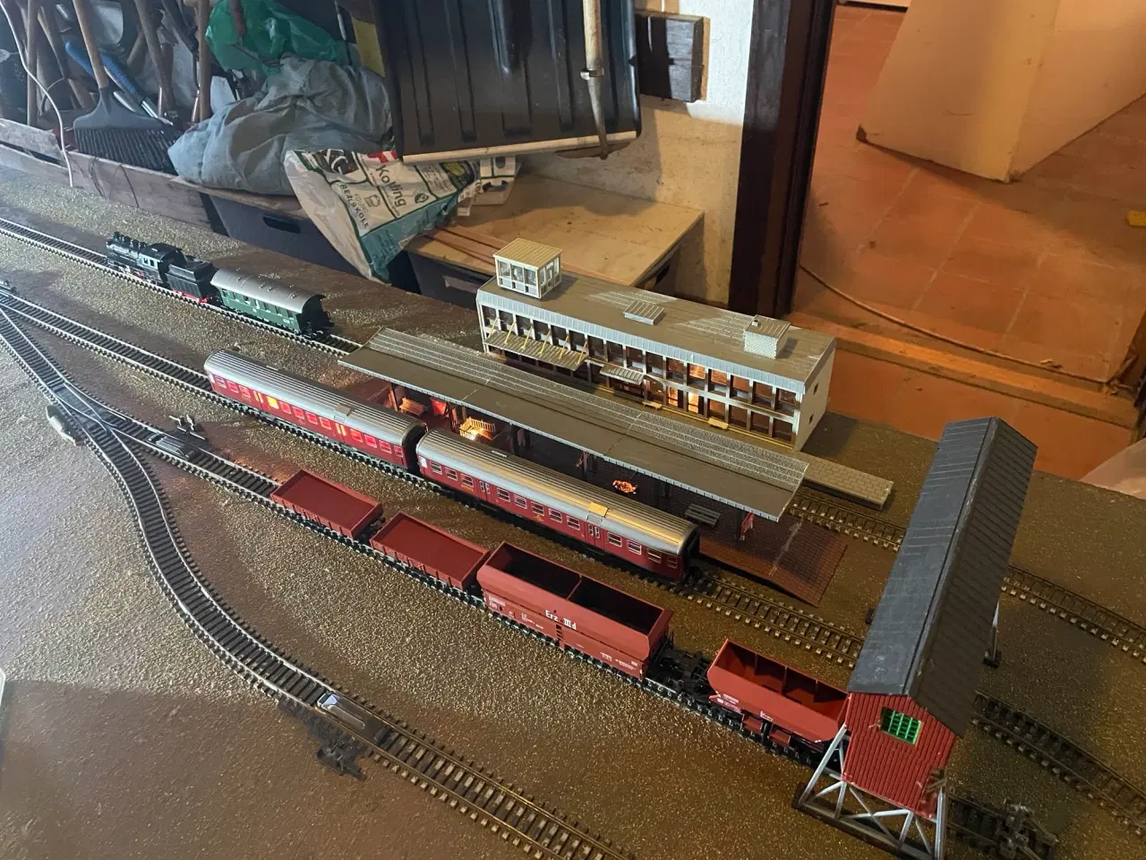 Billede 1 - Fleischmann modeltog HO med bane