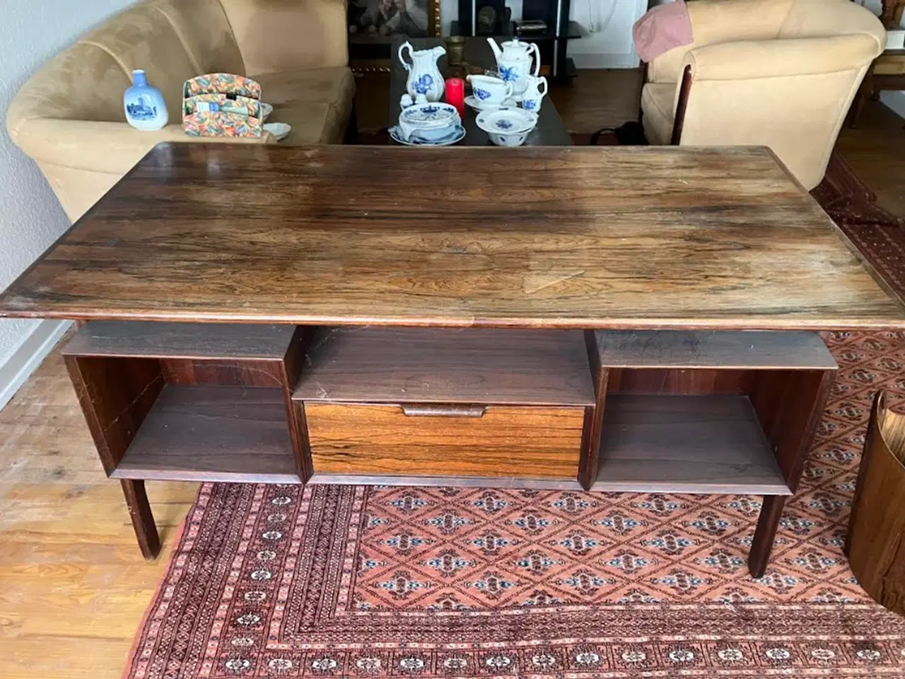 Billede 2 - Palisander skrivebord med palisander papirkurv.