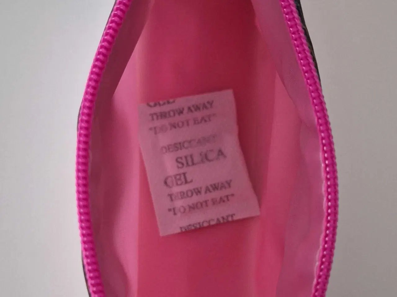 Billede 4 - Ny Clinique kosmetikpung 