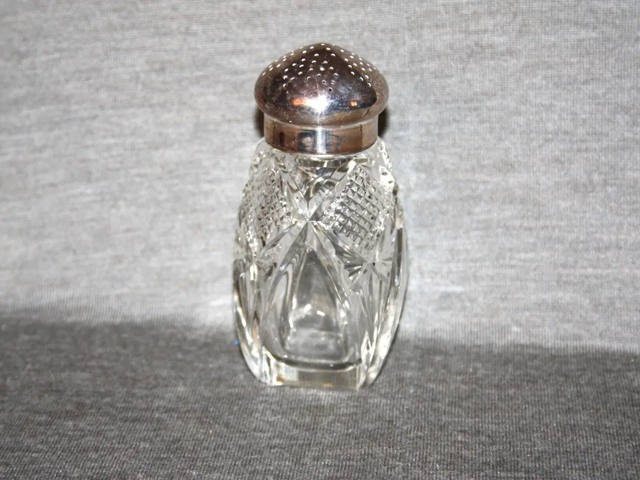 Billede 1 - Vintage Glas Sukkerstrøe i Krystal glas / pletsølv