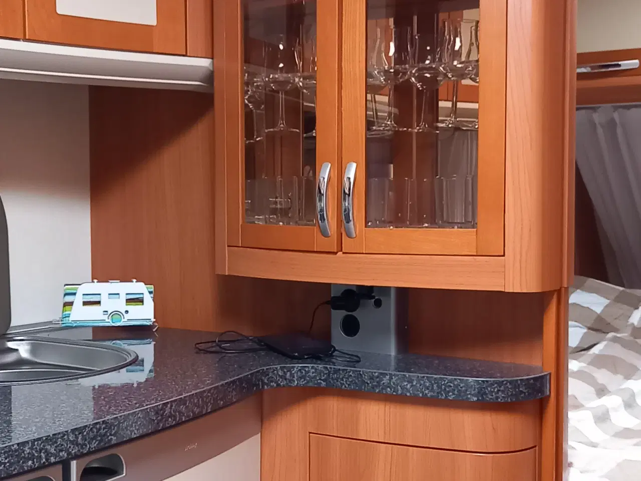 Billede 4 - Velholdt Hobby prestige 495 UFE klar til ferie