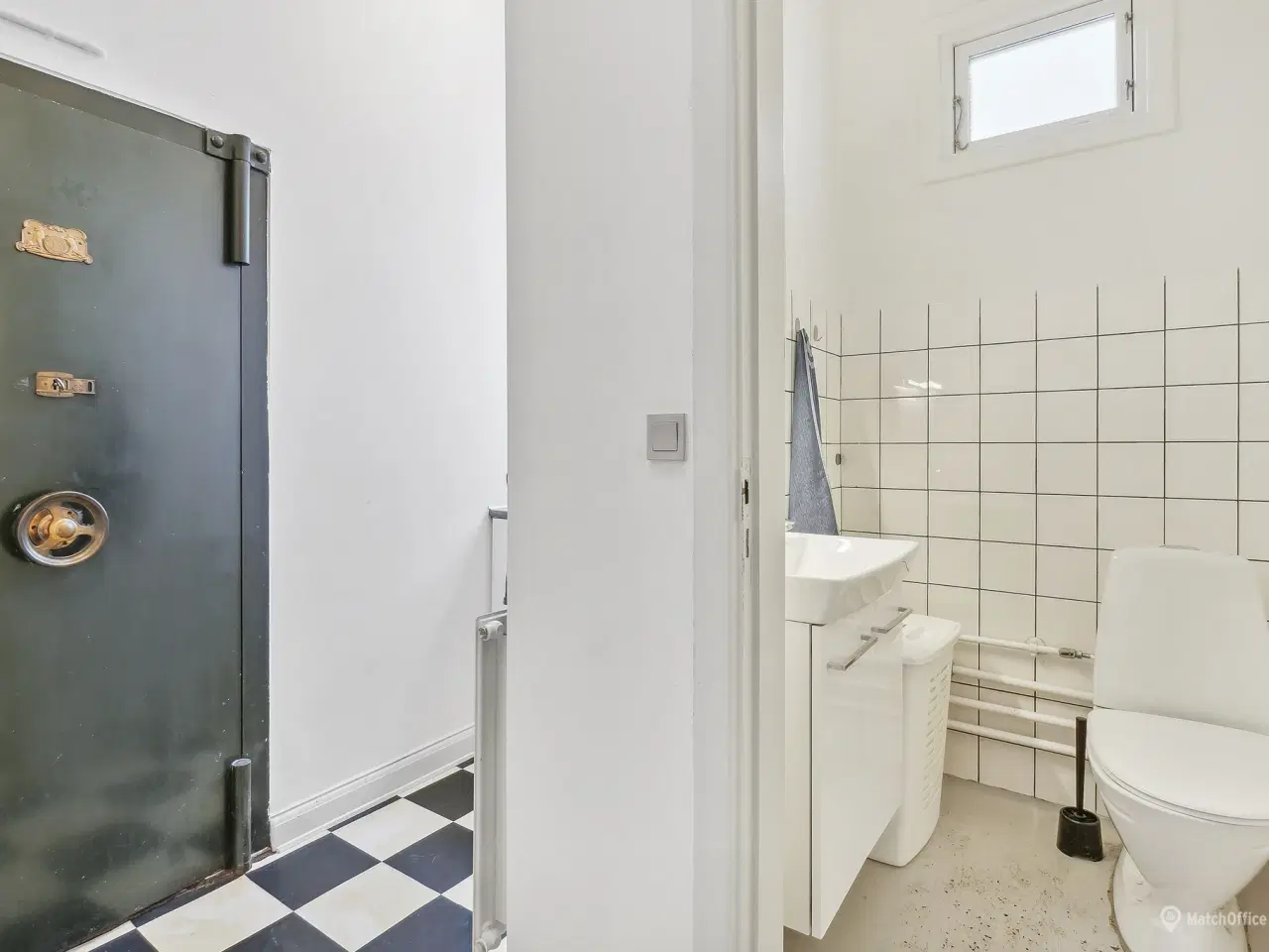 Billede 13 - 150 m² smukke lokaler beliggende på Torvet i Nyborg udlejes.