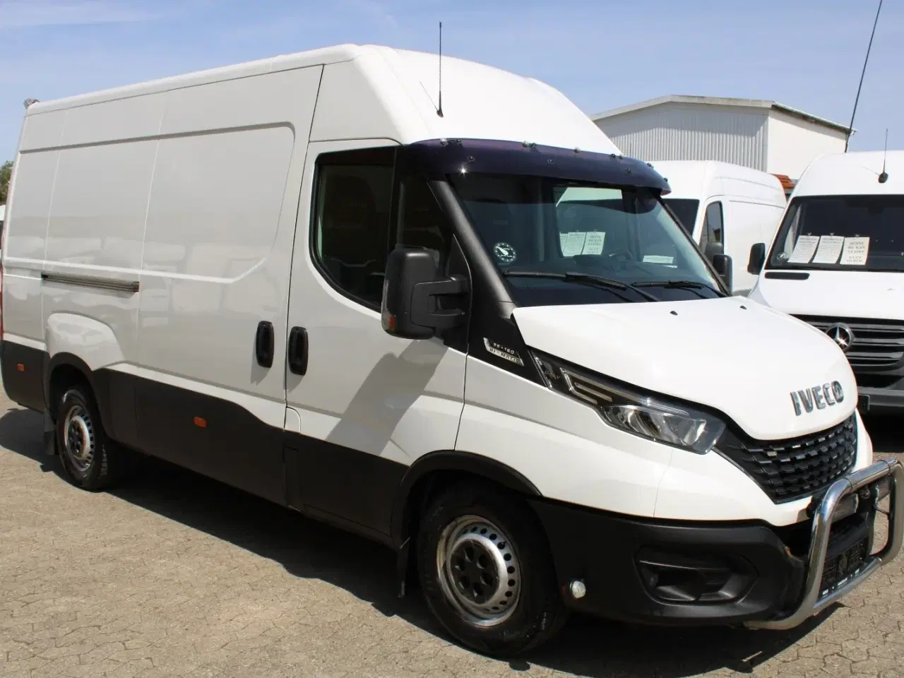 Billede 2 - Iveco Daily 2,3 35S16 12m³ Van AG8