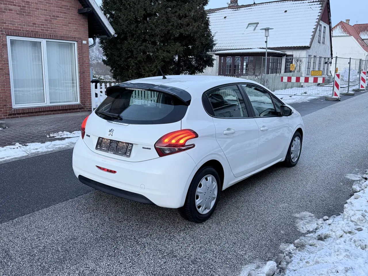 Billede 3 - Peugeot 208 1.6 BlueHdi 120 kr vægtafgift 
