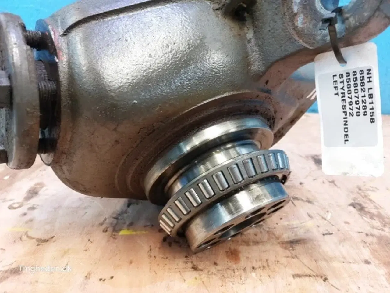 Billede 19 - New Holland LB115B Styrespindel L. 85821289
