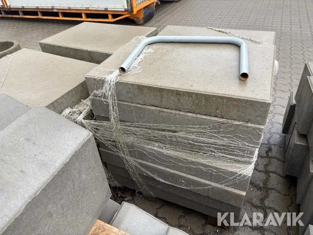 Billede 7 - Lot: beton matrialer ca 90 styk