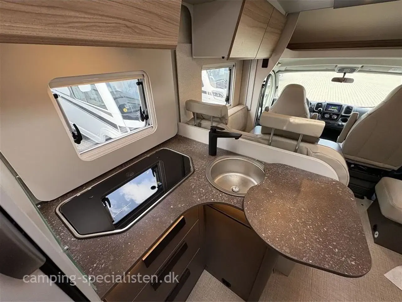 Billede 10 - 2026 - Bürstner B66 TD 690   NYHED! Bürstner B66 TD 690 2026 kampagnemodel - Kommer til forår 2026 hos Camping-Specialisten.dk