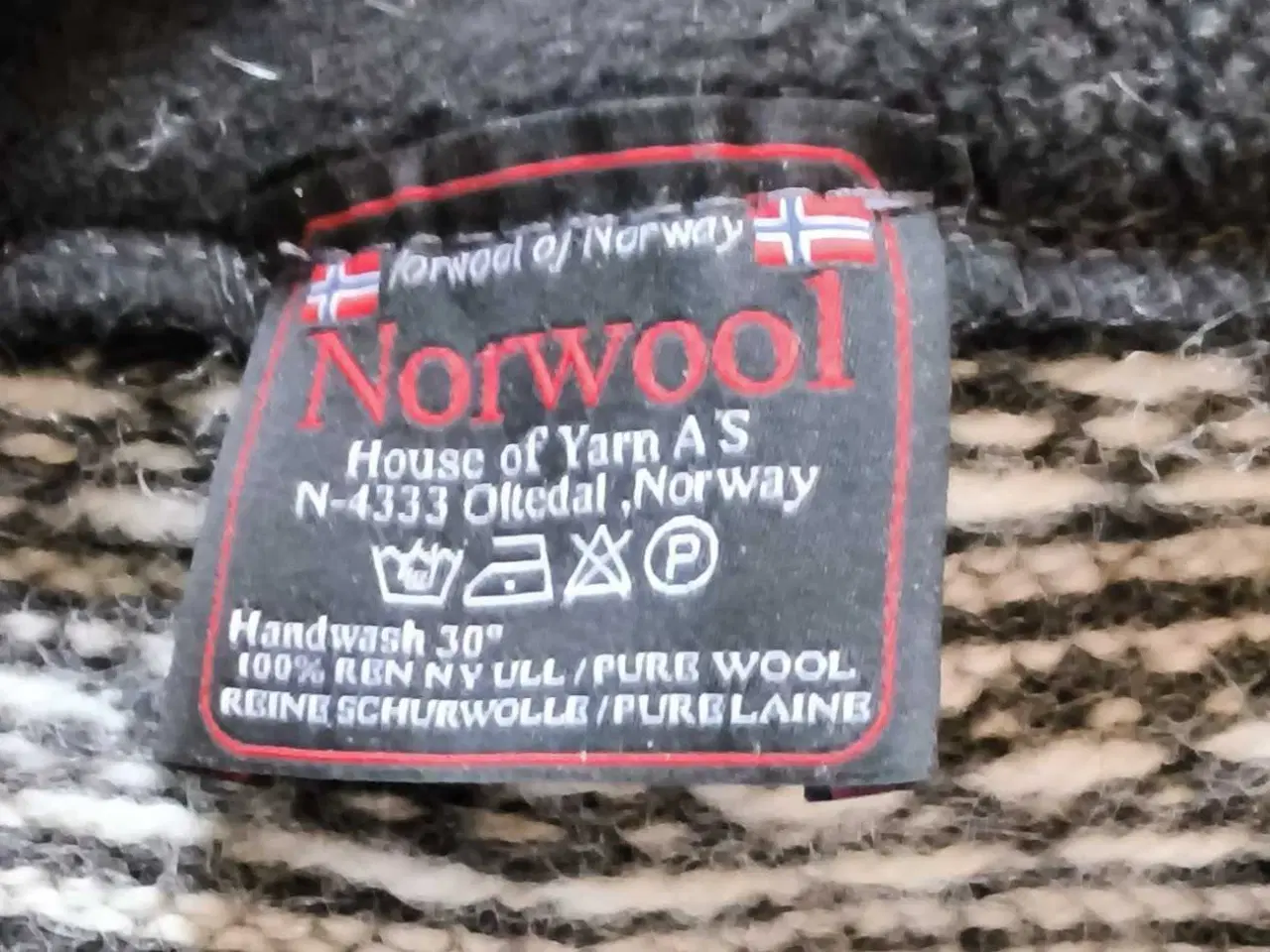 Billede 1 - Islændertrøje, næsten ny
