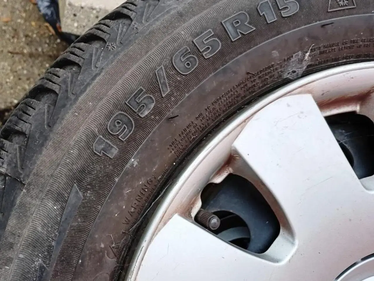 Billede 4 - 4 Vinterhjul (vinterdæk på fælge), i alt kr. 800