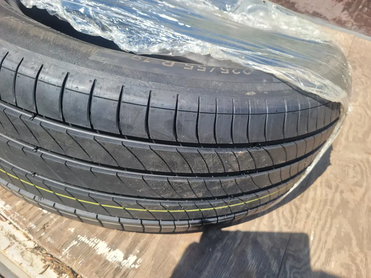 Billede 1 - 225 / 55 R 19
