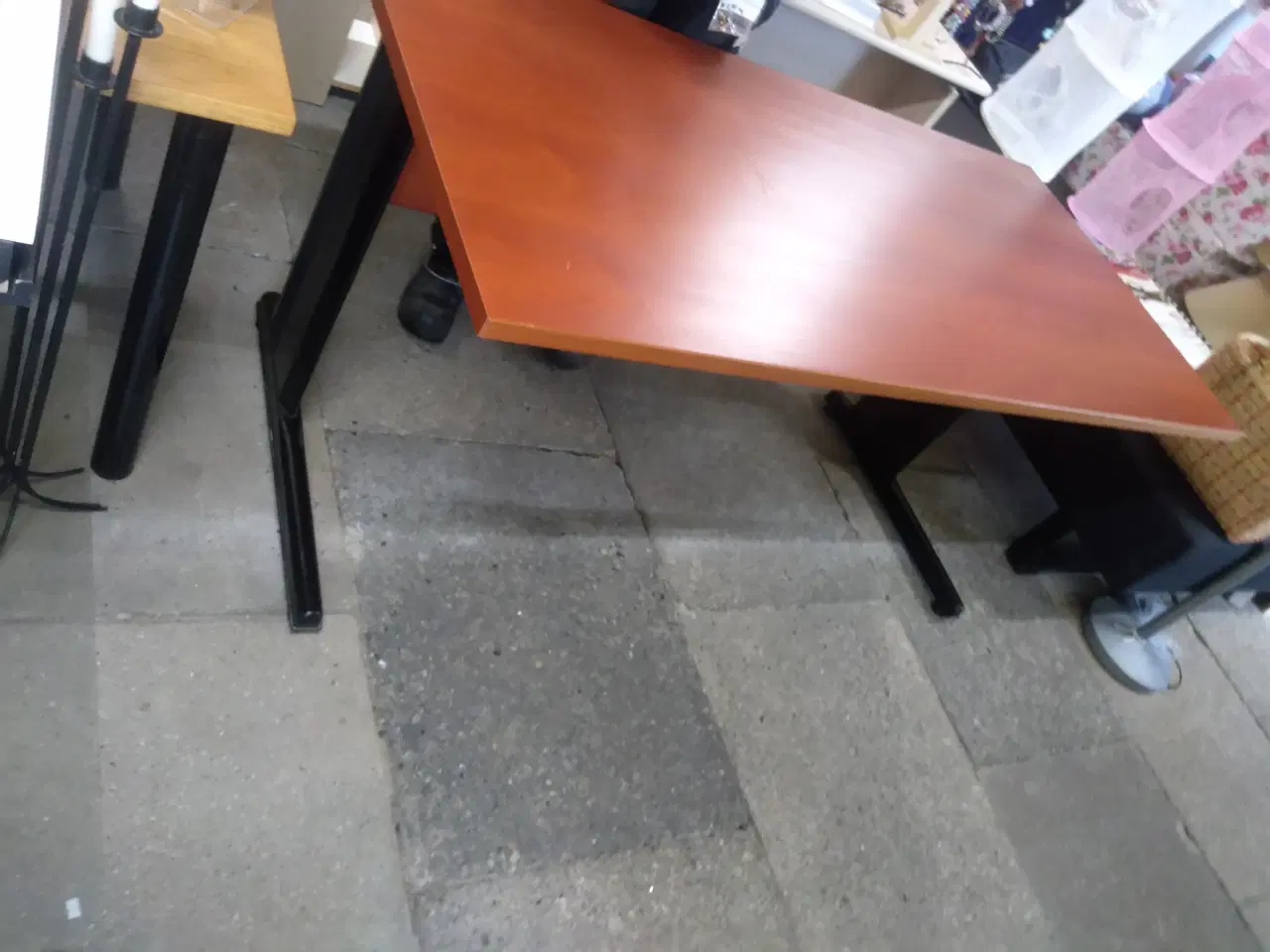 Billede 2 - Skrivebord