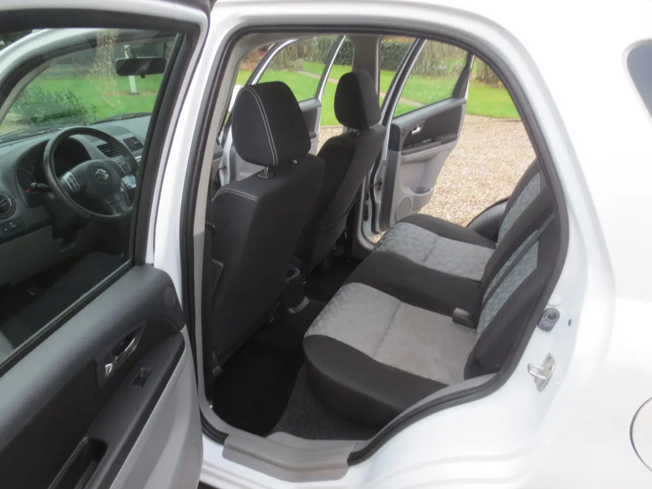 Billede 16 - Suzuki SX4 1.6 i 5 Døres. Årg 2014