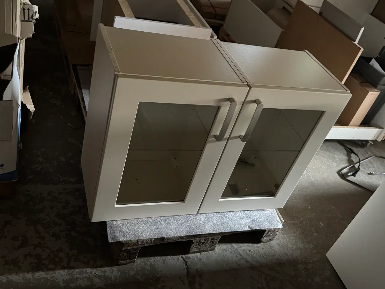 Billede 2 - vitrine skabe med klart glas 