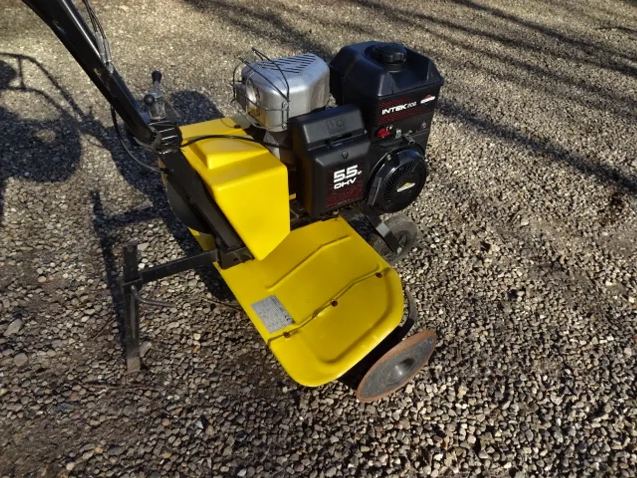 Billede 3 - Havefræser Ginge 5002