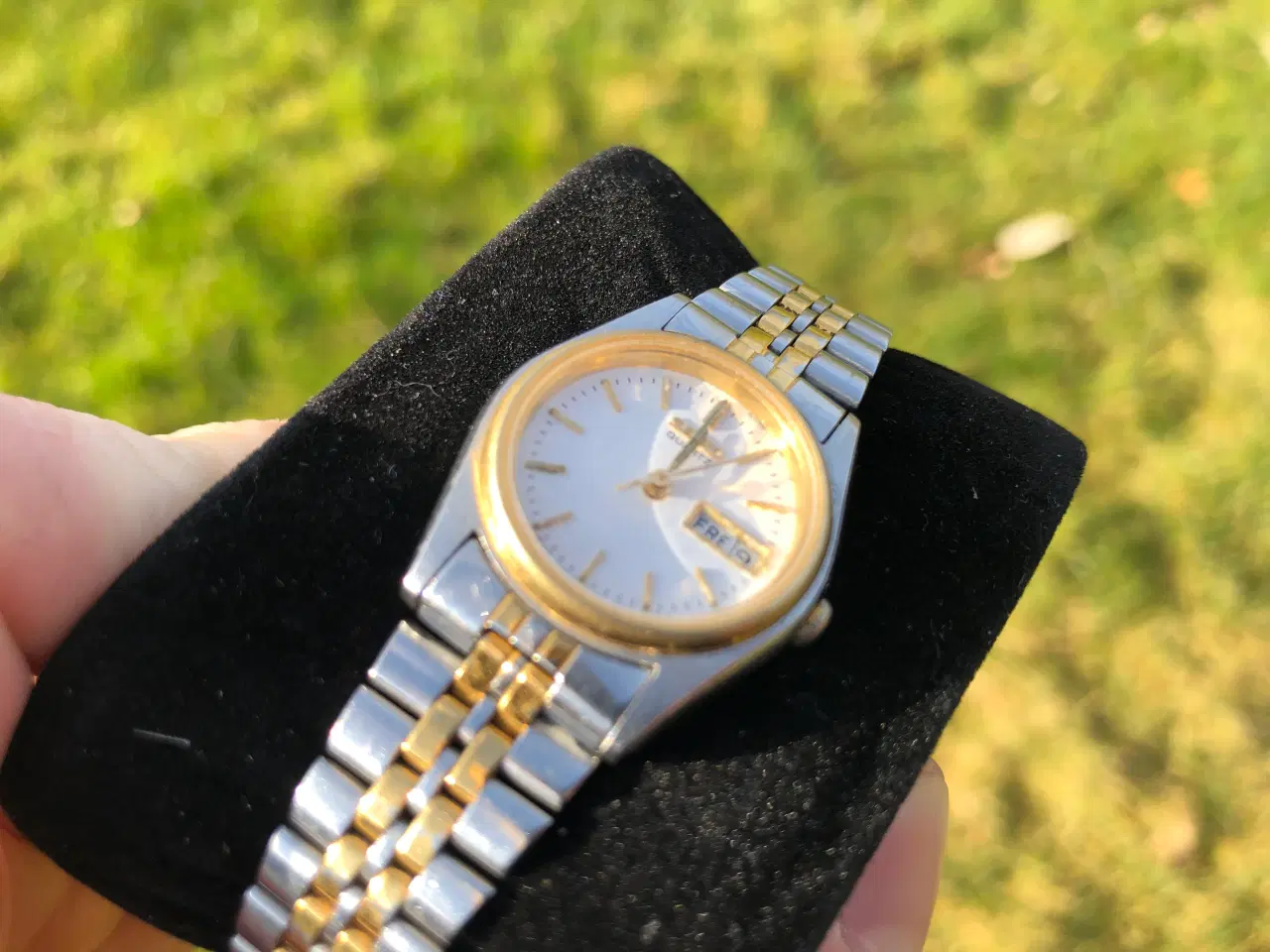 Billede 4 - Seiko Quartz 24mm (7N83) m. Sølv/guld lænke (defek