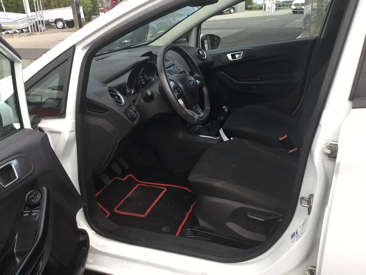 Billede 5 - Ford Fiesta 1.0 5døre aircon velholdt 