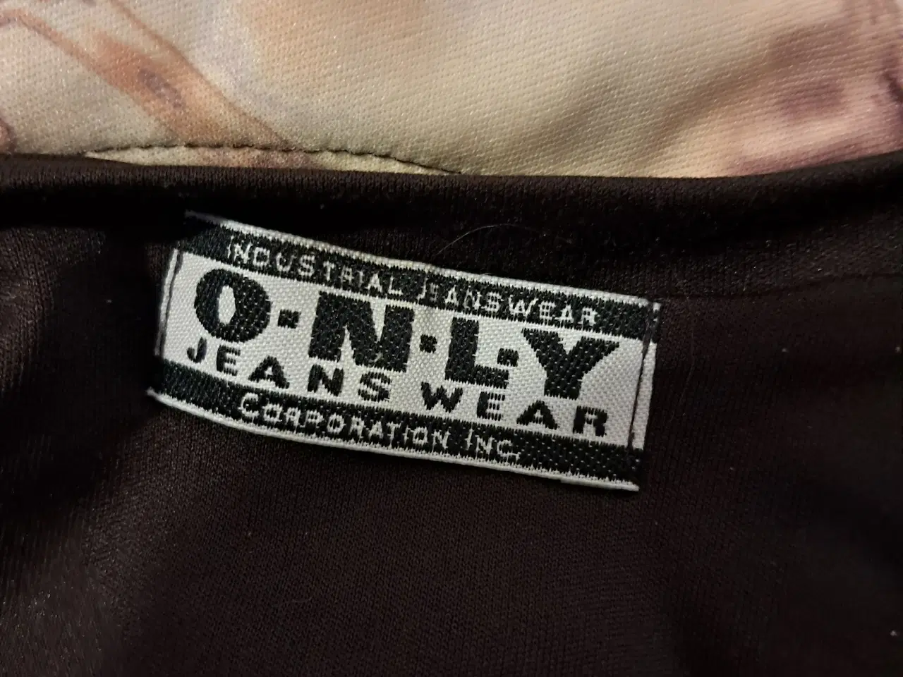 Billede 5 - Only str. M bluse