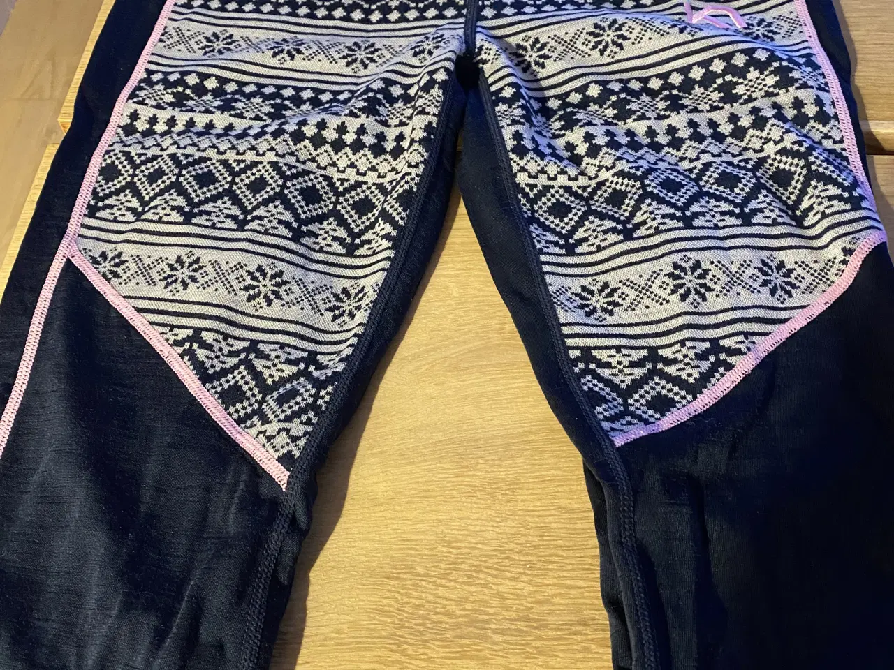 Billede 2 - Kari Tra sportssæt