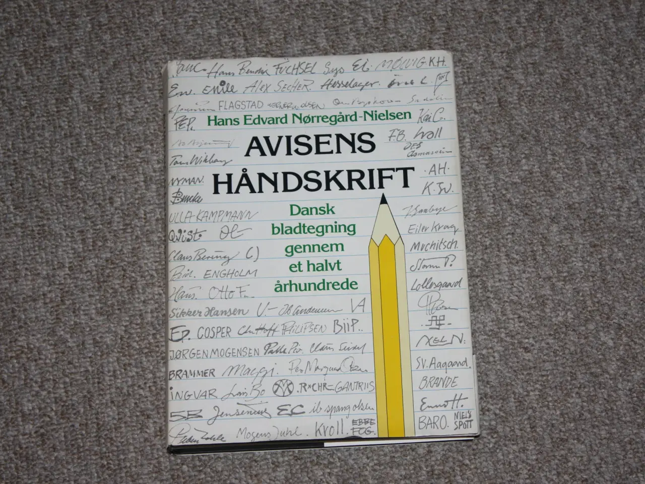 Billede 1 - Avisens Håndskrift Dansk bladtegning gennem