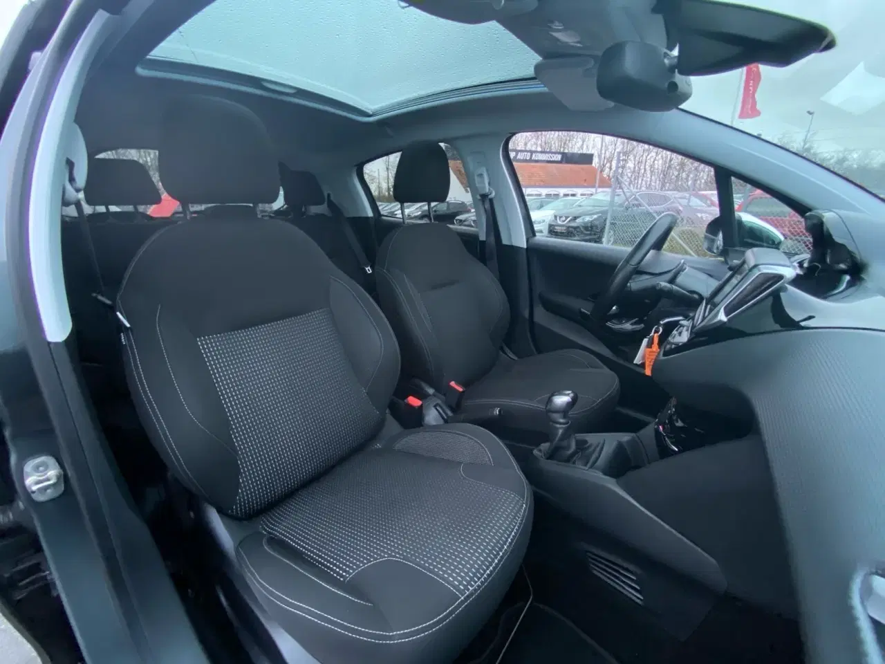 Billede 10 - Peugeot 208 1,6 BlueHDi Desire Sky 100HK 5d