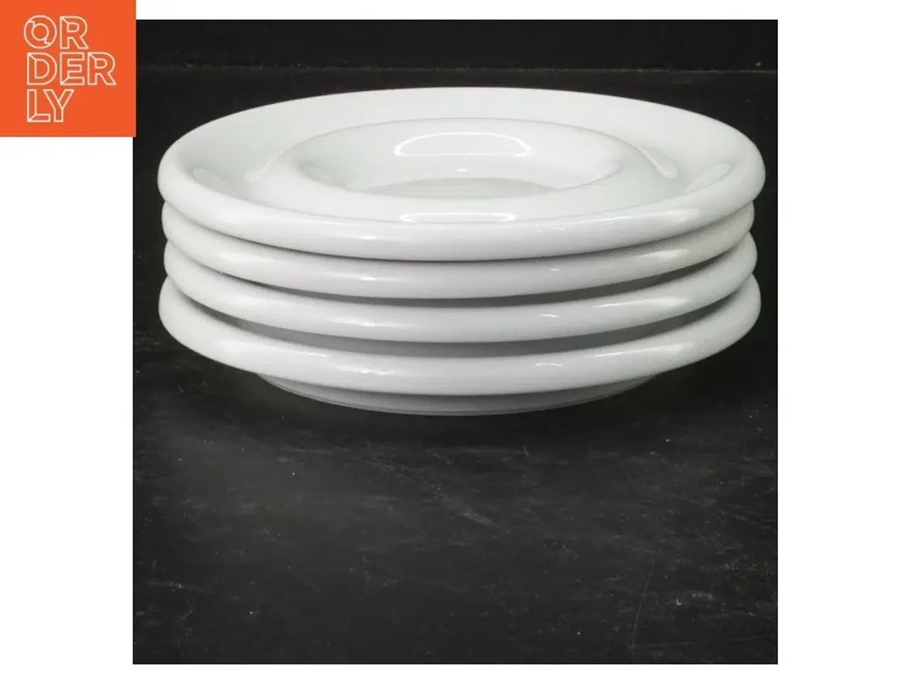 Billede 1 - Sæt af 4 hvide tallerkener fra IKEA (str. 4 styk. ø. 14 cm)