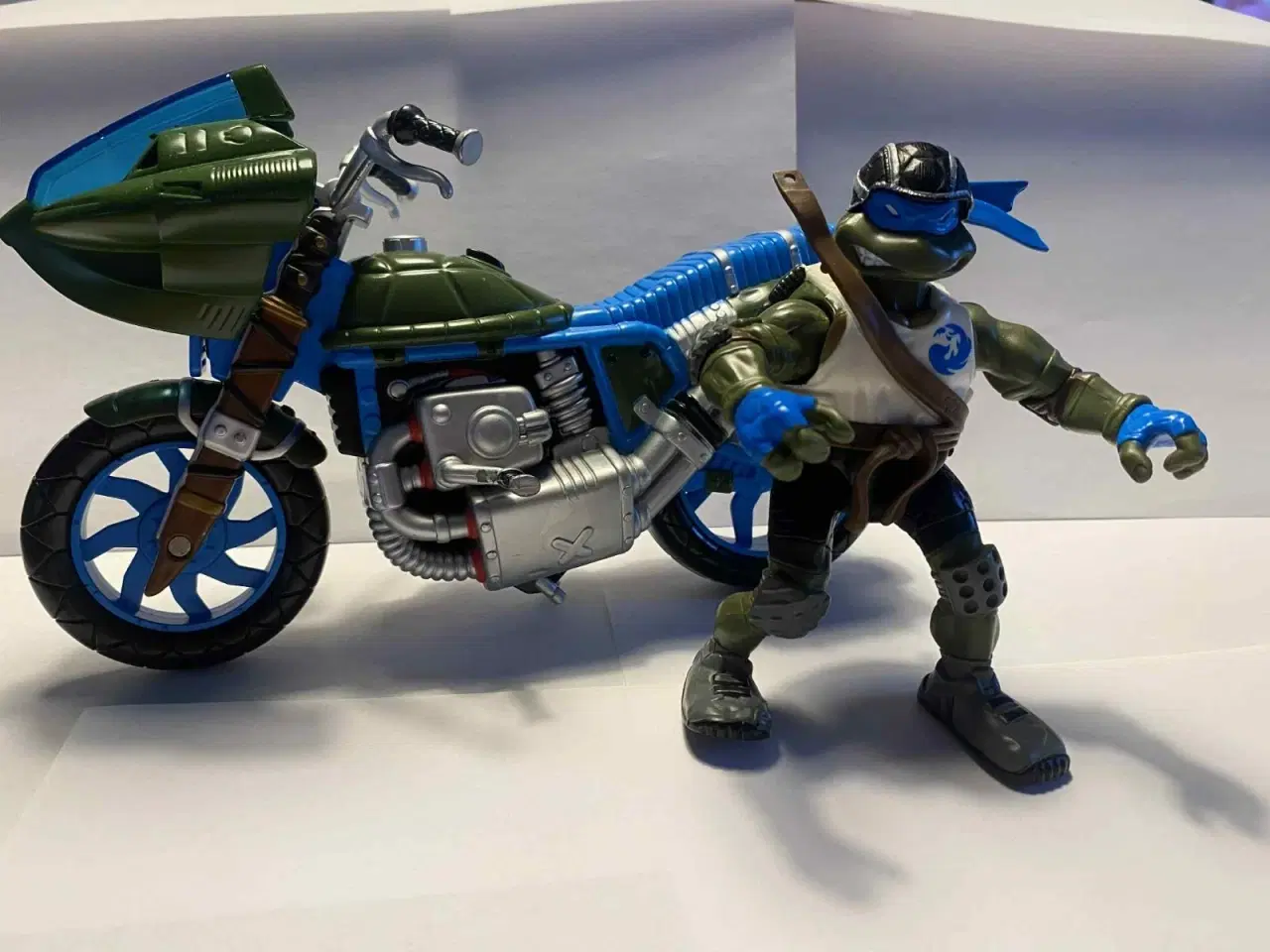 Billede 3 - Teenage Mutant Ninja Turtles LOT Med Køretøjer 