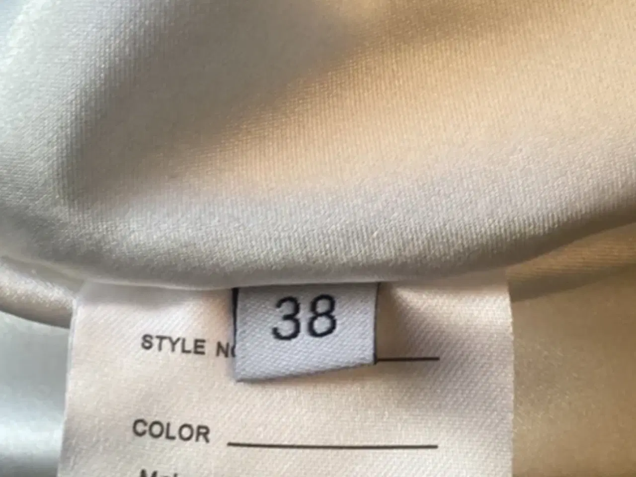 Billede 5 - Konfirmationskjole