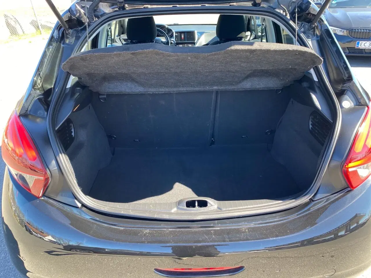 Billede 7 - Peugeot 208 1,2 VTi Allure 82HK 5d