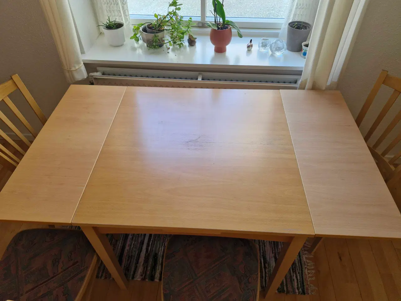 Billede 1 - Bord med 4 stole