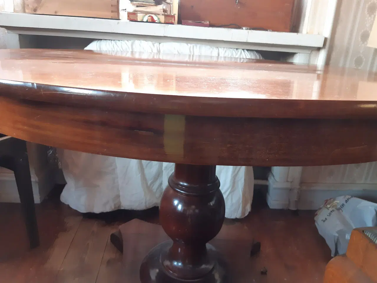 Billede 2 - Mahogni bord og 4 stole 