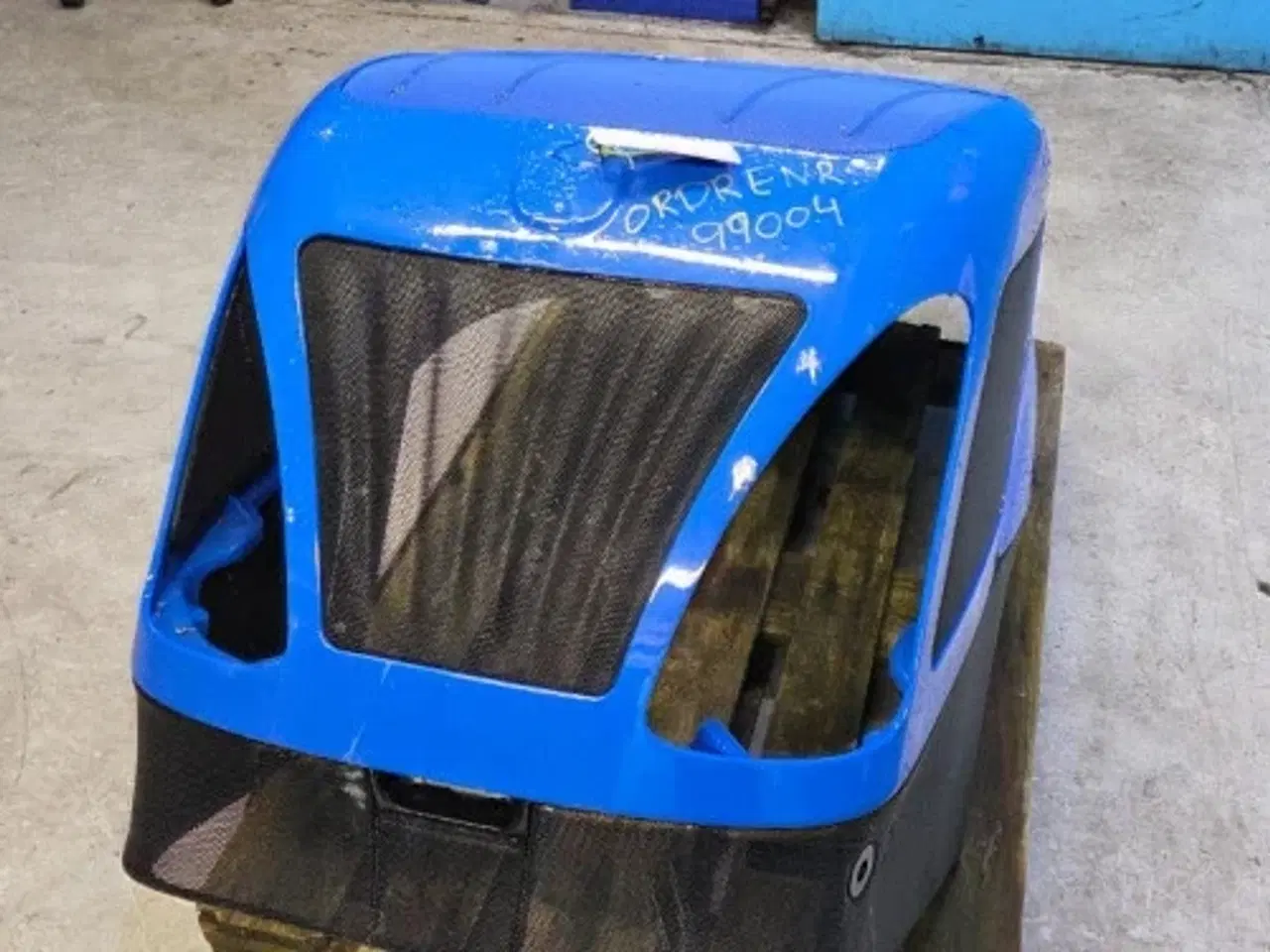 Billede 20 - New Holland TD5.95 Motorhjelm 84472053