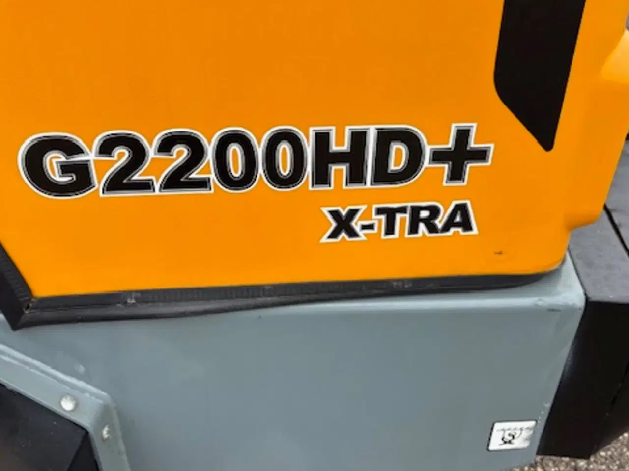 Billede 3 - Giant G2200E X-tra 3. FUNKTION, HYDRAULISK SKIFT, VEJLYS,SKOVL, GAFLER