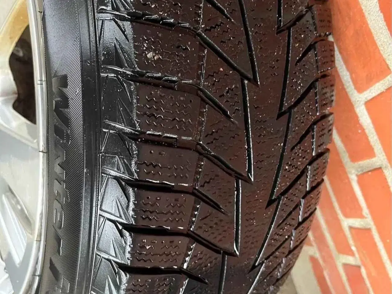 Billede 4 - Alufælge m/vinterdæk til Peugeot 3008