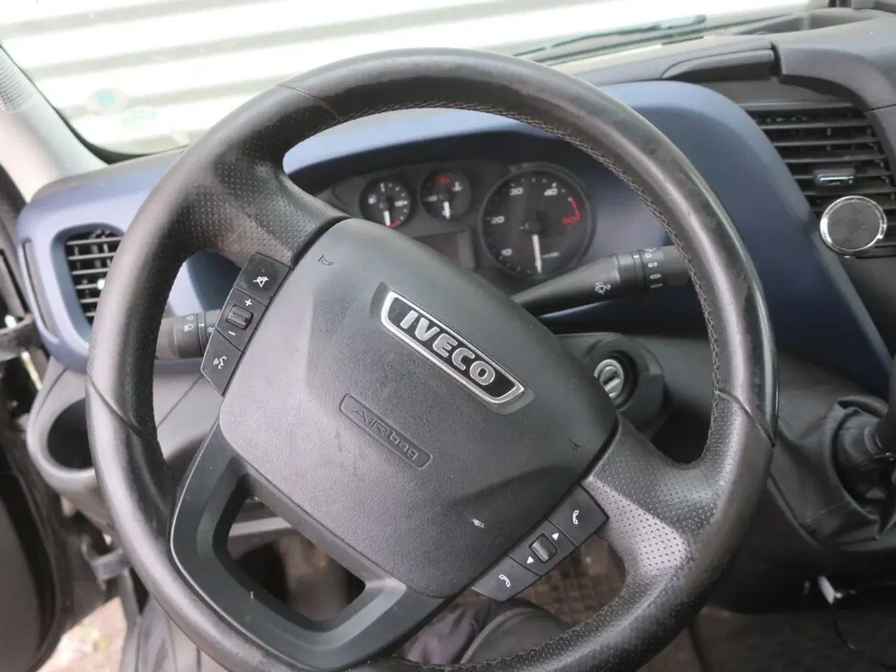 Billede 10 - Varebil IVECO 35s18 3,0 WB4100 Aut.