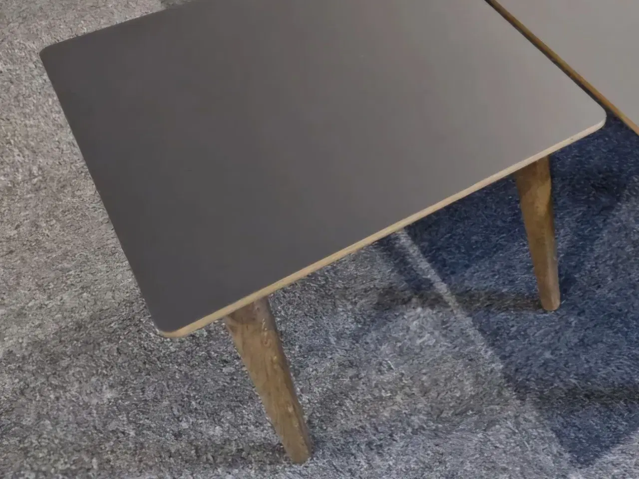 Billede 1 - Nyt hjørnebord med sort nano laminat 