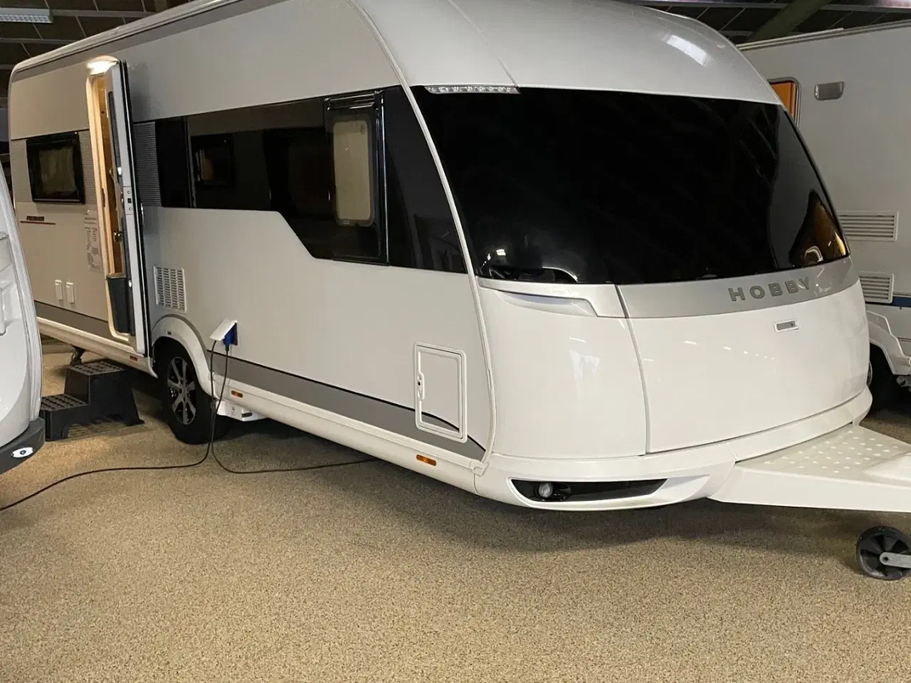 Billede 1 - Hobby Premium 560 CFE (2017. Reg. f. gang 2019)