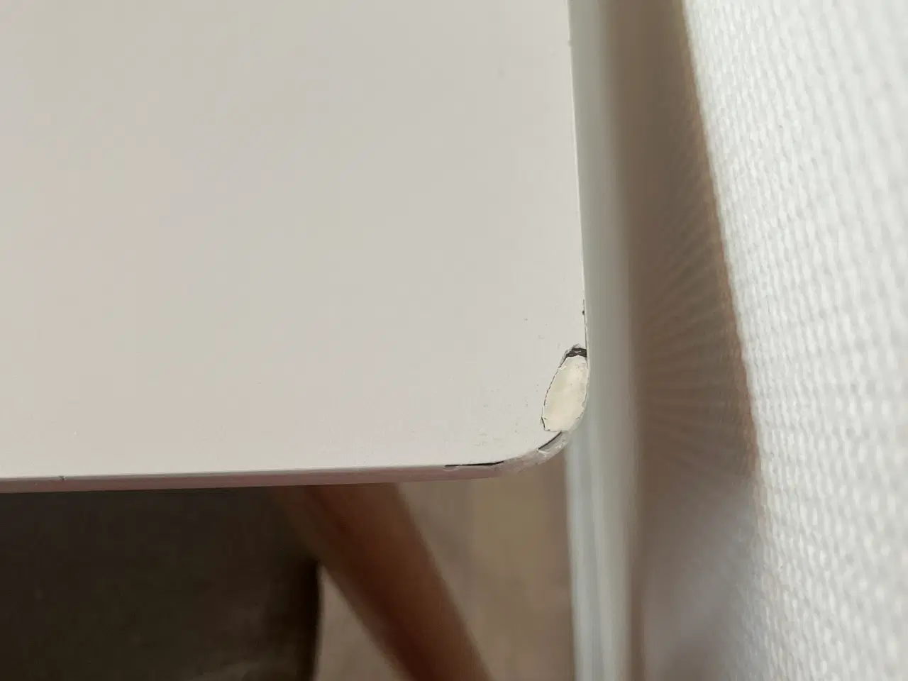 Billede 4 - Spisebord 200x100 inkl. 2x45cm tillægsplader