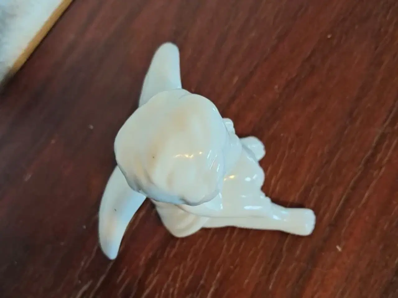 Billede 5 - Engel i siddende positur