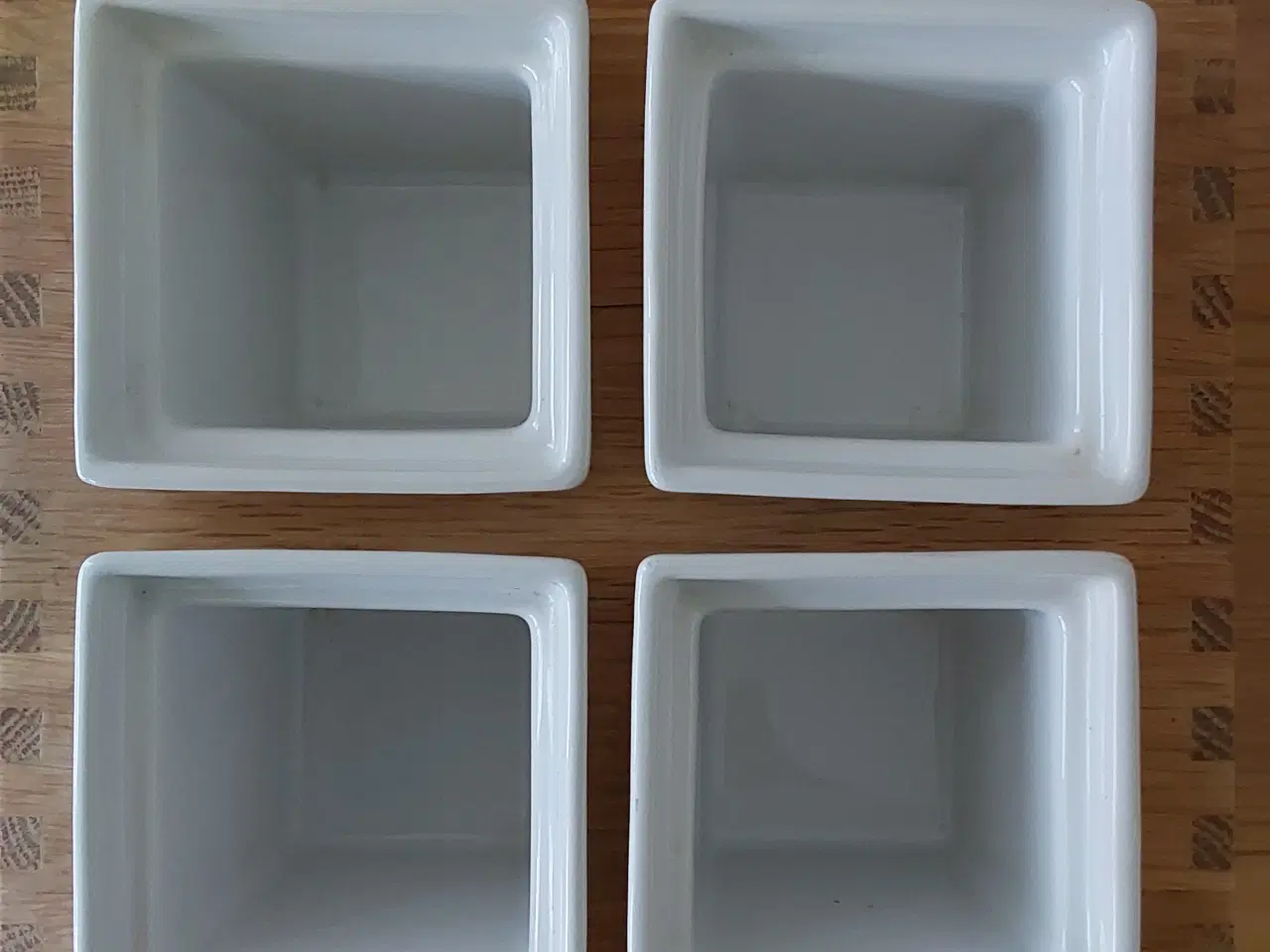 Billede 2 - Trip Trap Plint 4 - kvadrat. Teakramme