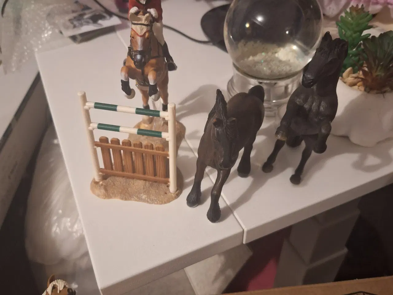 Billede 3 - Schleich heste, Stald/lade, og mere tilbehør 