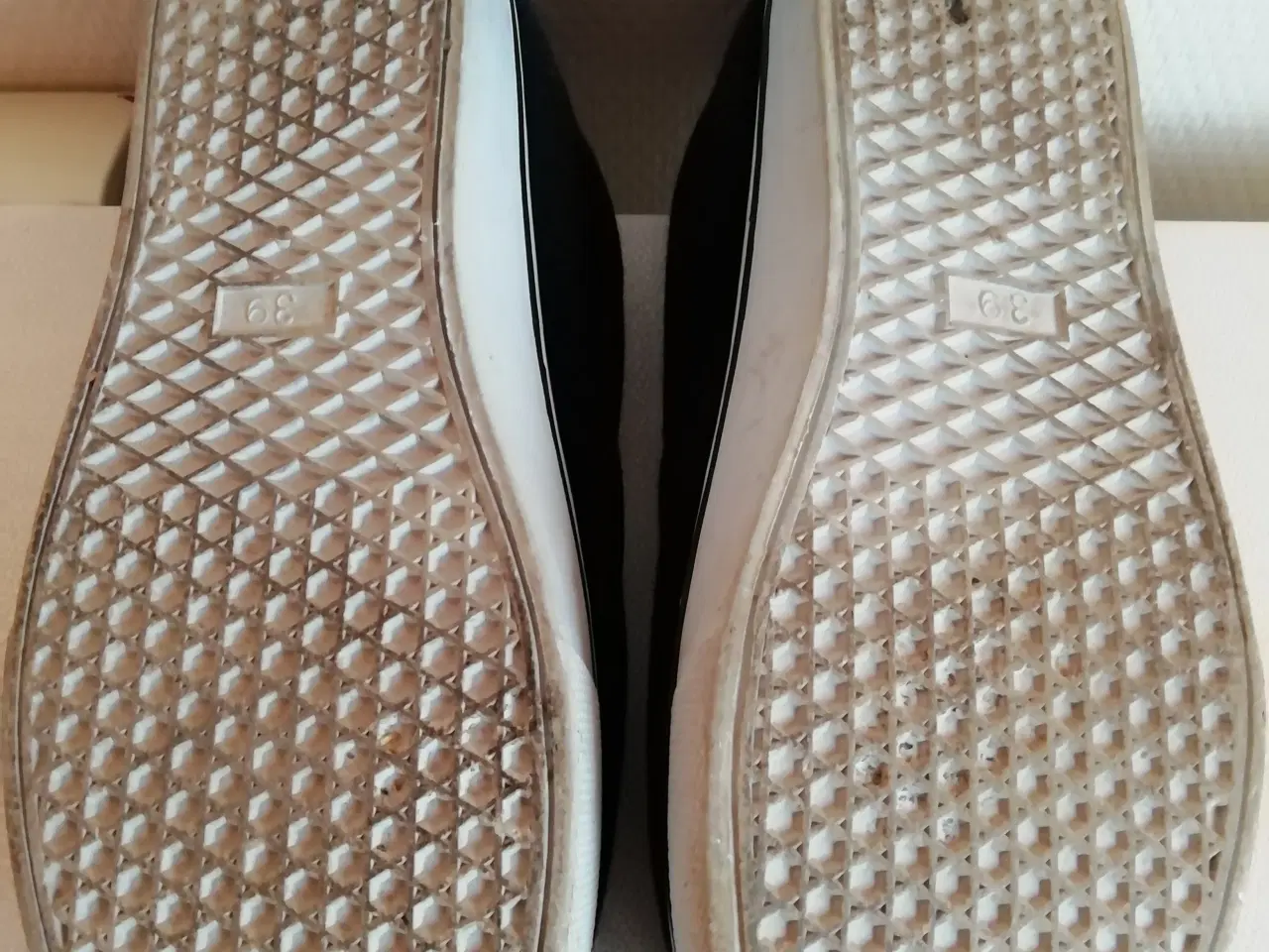 Billede 2 - Sneakers str. 39