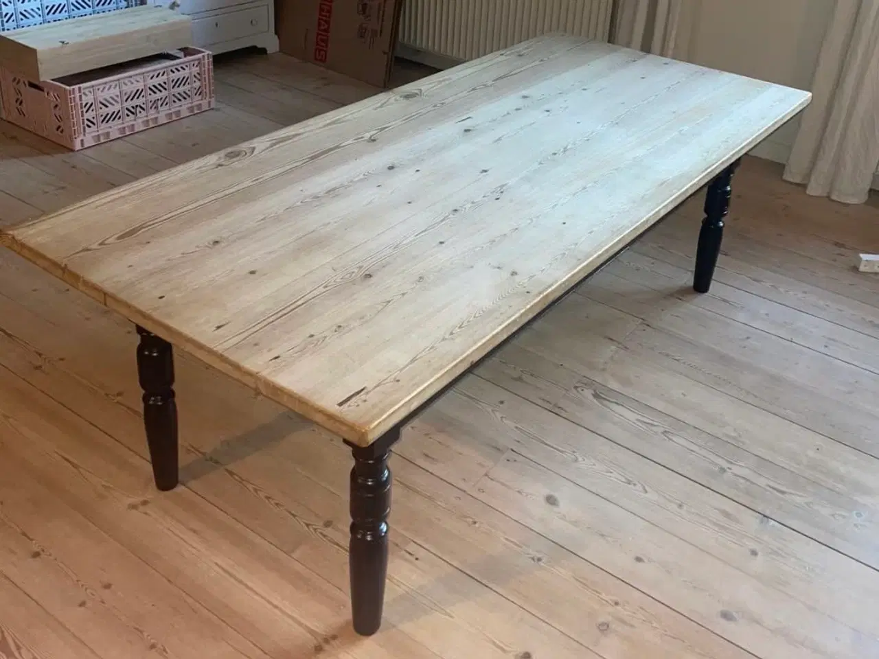 Billede 1 - Stort sofabord med skuffe.